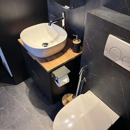 2p & Quiet In Cap D 'ail Cap-d’Ail