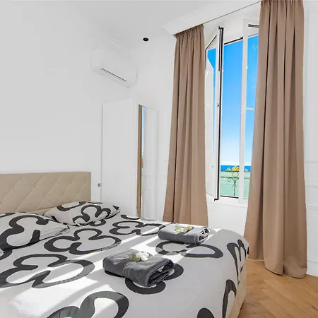 2p & Quiet In Cap D 'ail Cap-d’Ail