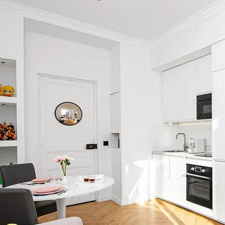 2p & Quiet In Cap D 'ail * Cap-d’Ail