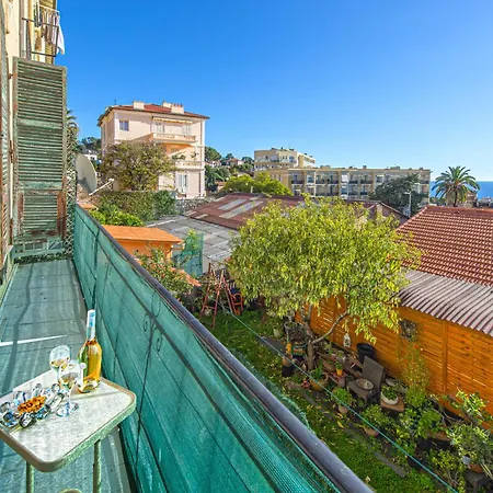 2p & Quiet In Cap D 'ail *