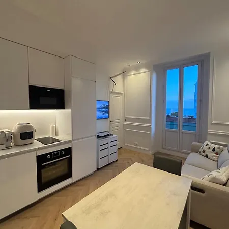 2p & Quiet In Cap D 'ail * Cap-d'Ail